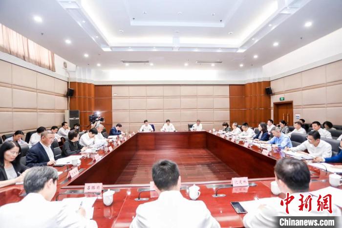 浙江召開統(tǒng)一戰(zhàn)線“凝心鑄魂強根基、團結(jié)奮進新征程”主題教育動員會