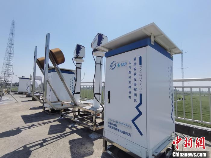 壽縣國家氣候觀象臺內(nèi)各種觀測設(shè)備?！侨?攝