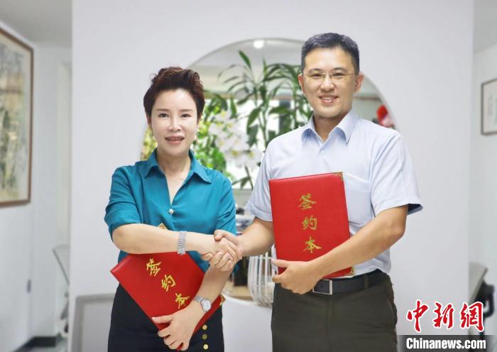 簽署“融情·同心”寧臺建筑師驛站共建協(xié)議?！窃式?攝