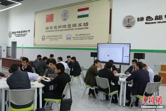 2023年4月，位于杜尚別的塔吉克斯坦魯班工坊課堂。張碩 攝