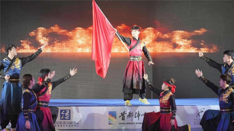 圖為“華夏風(fēng) 功夫情”演出場(chǎng)景，中國(guó)駐阿聯(lián)酋大使館供圖