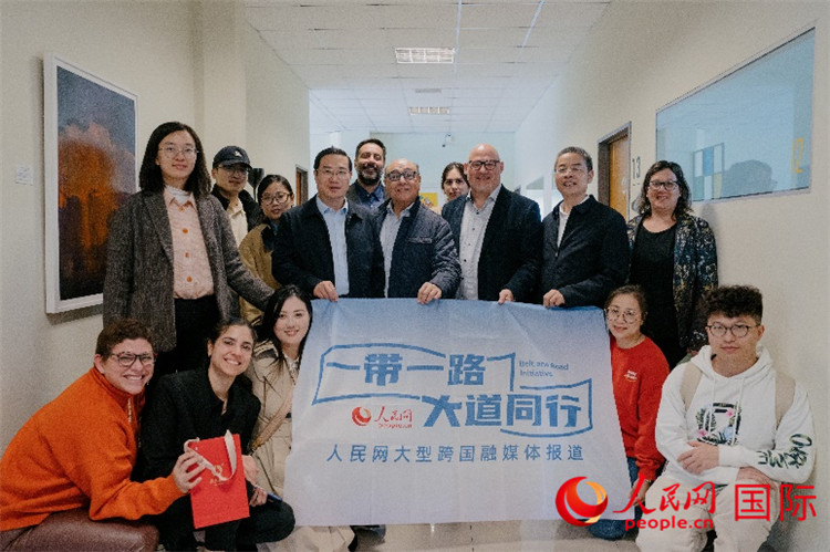 人民網(wǎng)“一帶一路 大道同行”大型跨國融媒體報(bào)道組走進(jìn)烏拉圭。人民網(wǎng)記者 張若涵攝