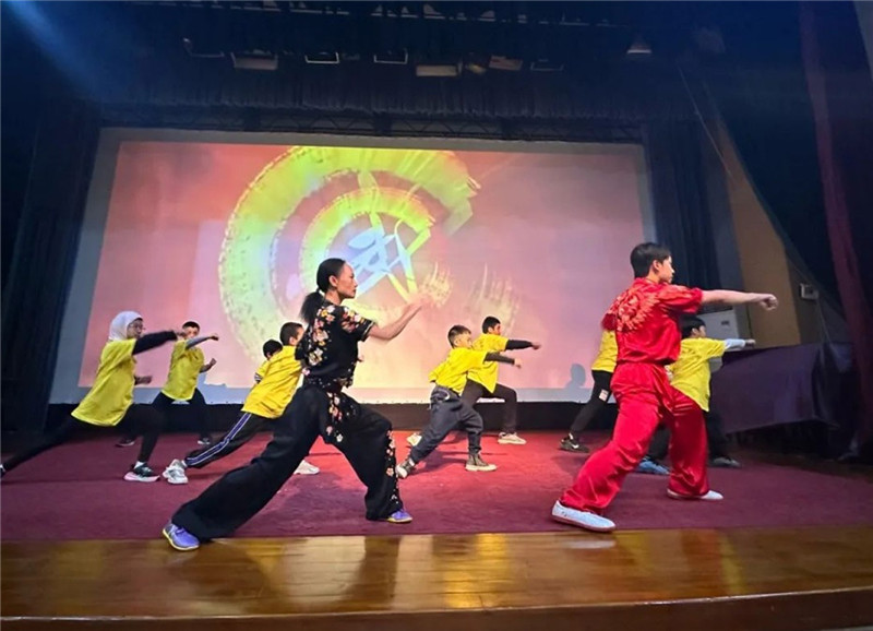 圖為2023“中華文化大樂園—埃及開羅營”閉幕式活動現(xiàn)場。主辦方供圖