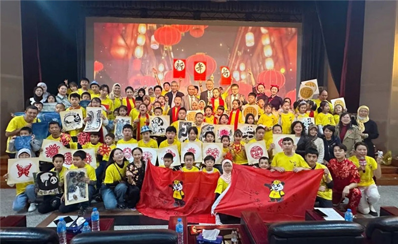 圖為2023“中華文化大樂園—埃及開羅營”閉幕式活動現(xiàn)場。主辦方供圖