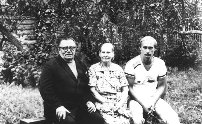 從圣彼得堡到莫斯科，普京從政大事記：下一個(gè)六年怎么走？
