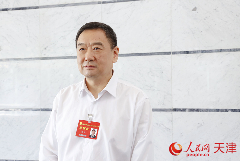 天津市第十二次黨代會(huì)代表、天津市政府副秘書(shū)長(zhǎng)、市衛(wèi)生健康委黨委副書(shū)記、主任顧清 人民網(wǎng) 孫翼飛攝