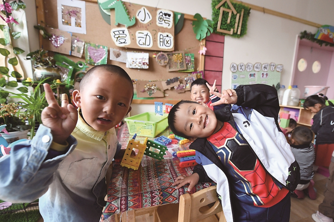 江蘇援建的拉薩市江蘇實(shí)驗(yàn)幼兒園，所有師資在江蘇接受培訓(xùn)，打造具有江蘇水準(zhǔn)的優(yōu)質(zhì)學(xué)前教育資源。 本報(bào)記者 萬程鵬 攝
