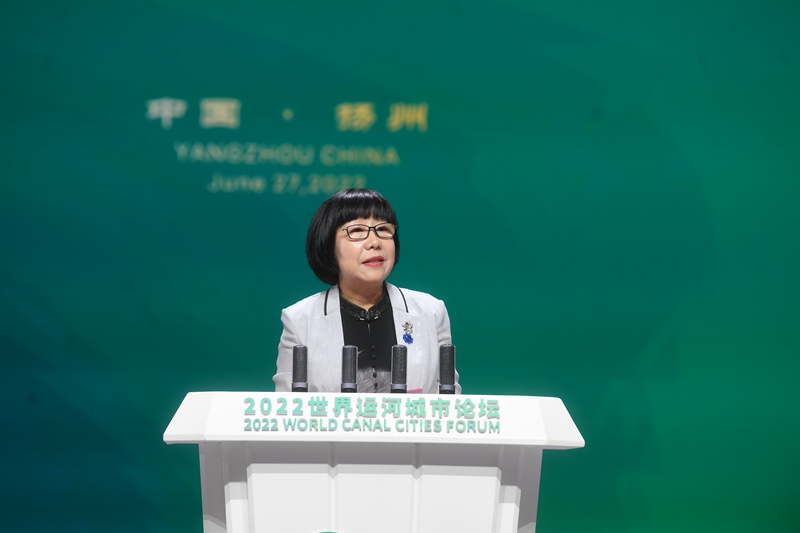 人民網(wǎng)黨委委員、監(jiān)事會(huì)主席唐維紅在大會(huì)上發(fā)言。邵丹攝