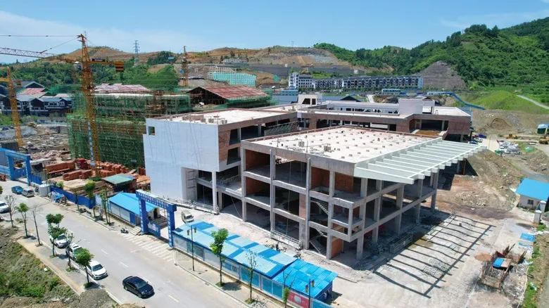 正在建設中的土家織錦文化創(chuàng)意園 全?，摂z