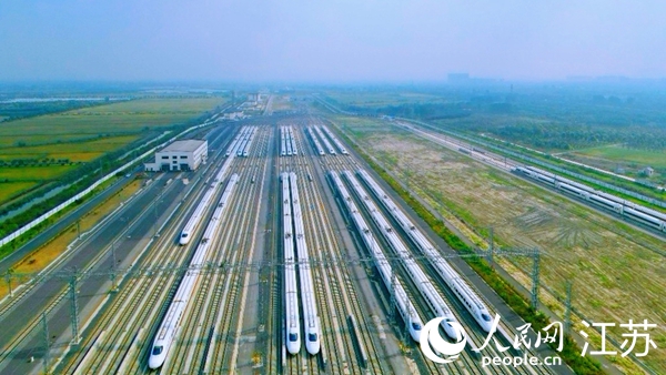 南京動(dòng)車段南通動(dòng)車所。人民網(wǎng)記者 王繼亮攝