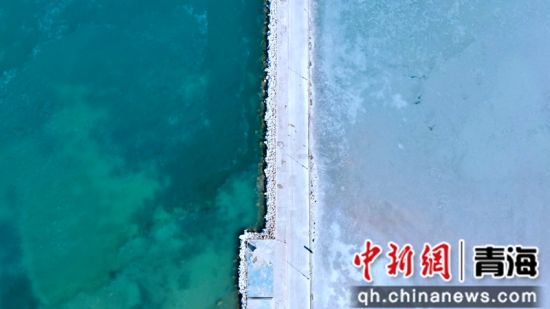 圖為冬日青海湖。李江寧攝