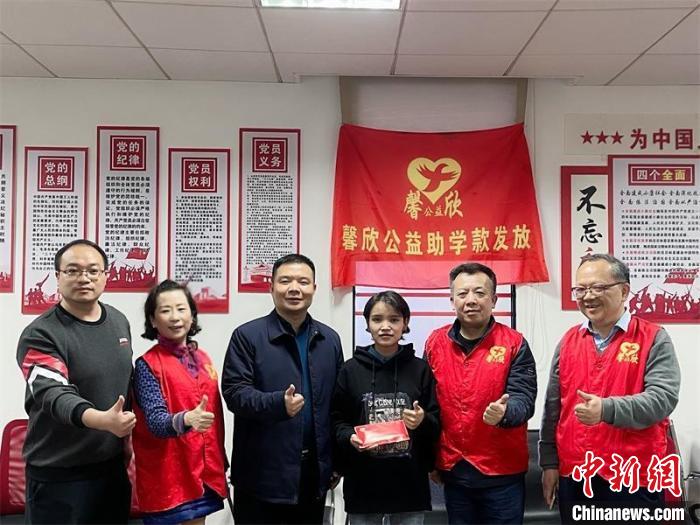 在湘求學的西藏女孩：“我淋過雨，也想努力為別人撐把傘”