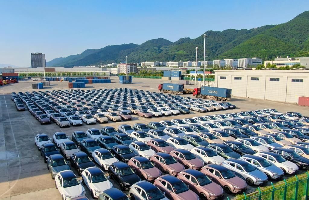05 重慶整車進(jìn)口口岸。華龍網(wǎng) 通訊員 郭晉 攝