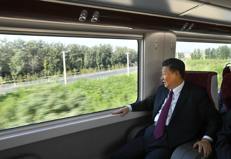2019年9月25日，習近平總書記乘坐軌道列車前往北京大興國際機場。