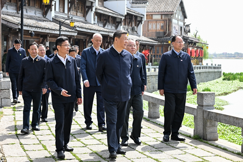 2024年3月19日，習(xí)近平總書記在湖南常德河街考察。