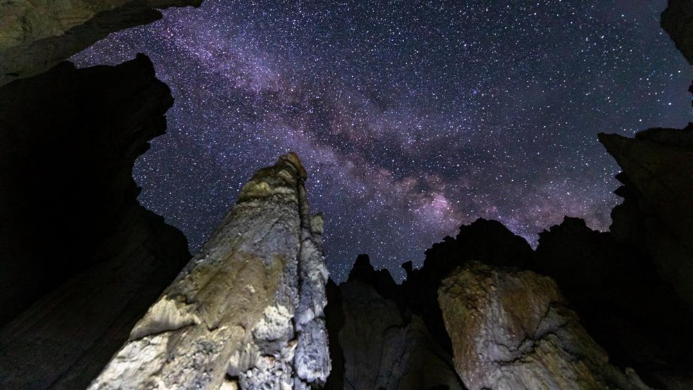 手可摘星辰。貢覺群培攝