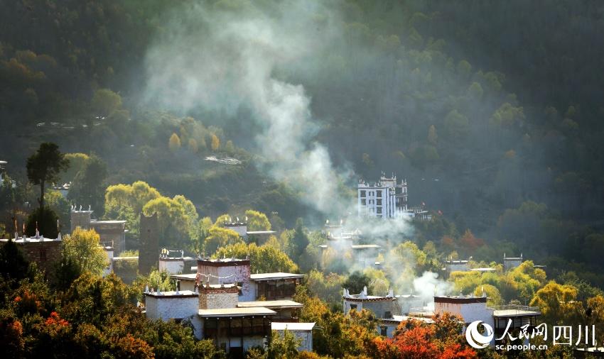 丹巴美景。李永安攝