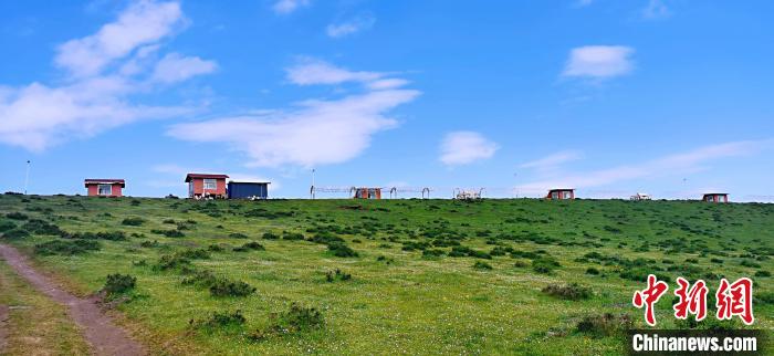 圖為地處同仁市加吾鄉(xiāng)東維村的農(nóng)家樂。　韓麗 攝
