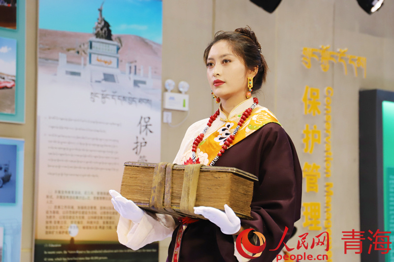 藏品展示。人民網(wǎng) 楊啟紅攝