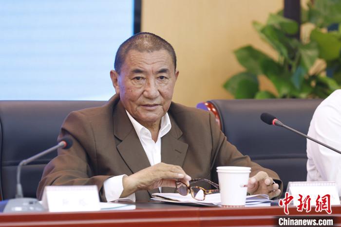 5月19日，由中國人權(quán)研究會、中國西藏文化保護與發(fā)展協(xié)會、中國藏學(xué)研究中心主辦的“紀念西藏和平解放70周年國際學(xué)術(shù)研討會”在北京舉行。西藏自治區(qū)政協(xié)副主席珠康·土登克珠指出，長期以來，西方敵對勢力和達賴集團完全不顧事實真相，誣蔑造謠西藏“缺乏宗教信仰自由”。事實上，在西藏，寺院受到有效保護，廣大信教群眾的宗教信仰得到尊重，僧侶的宗教活動有序進行，宗教信仰自由政策在西藏得到全面、正確的貫徹執(zhí)行?！?<a target='_blank' ></p><p  align=