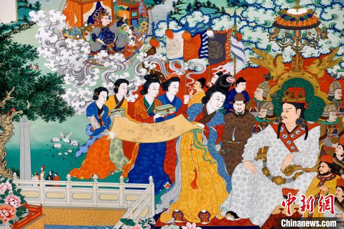 圖為5月16日，展覽中的新創(chuàng)唐卡作品(局部)?！±盍?攝