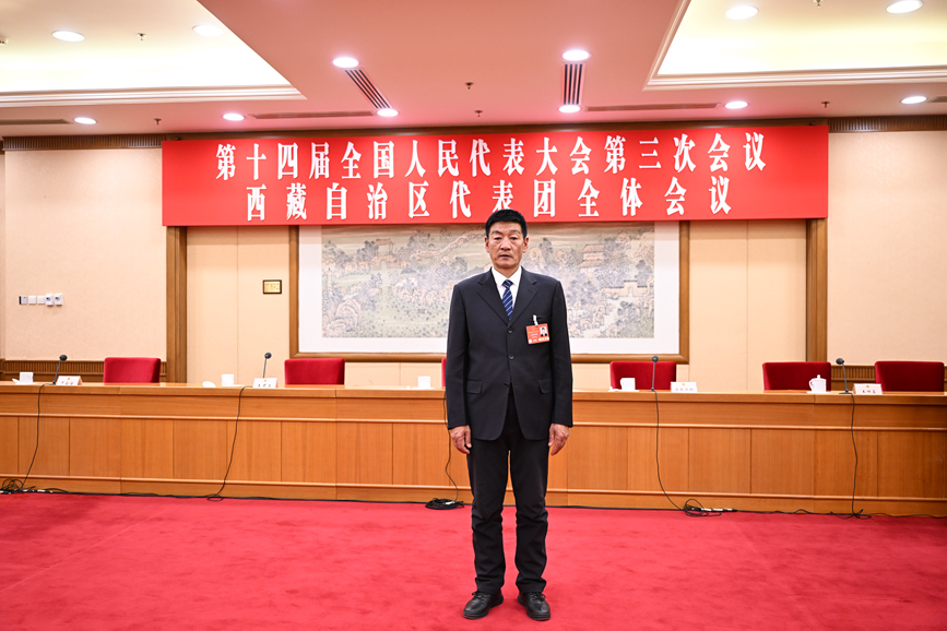 全國人大代表、國網(wǎng)拉薩供電公司城區(qū)供電服務(wù)中心帶電作業(yè)保電班副班長扎西尼瑪。次吉美朵攝